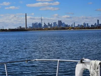Four Winns Yacht Charter With Captain & gas Included - In Scarborough, ON (2 hour minimum)