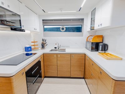 Luxury Private Event Yacht Charter In Dubai – 2023 Year 62ft Yacht – 25 PAX