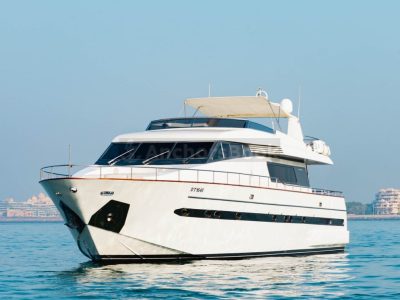 3-5 Hour Birthday Party 82ft Yacht With Cake, Decorations & Drinks Included – Dinner & Inflatables/Slides Optional – (Up to 50PAX)