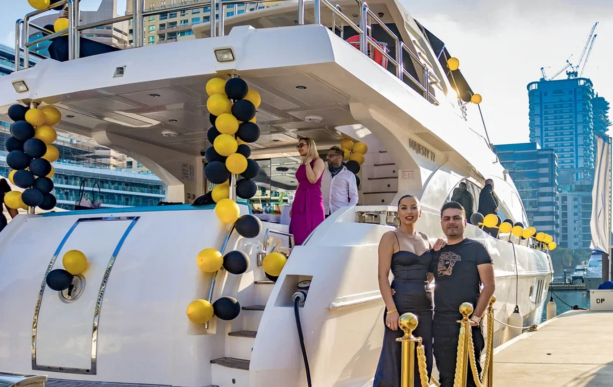 Alcohol On A Yacht In Dubai | AnchorsBook.com