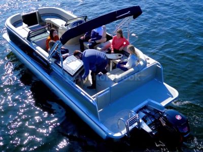 Boat Rental In Muskoka, Gravenhurst - 23ft Pontoon Boat Rental (200HP, 15 Max Guests)