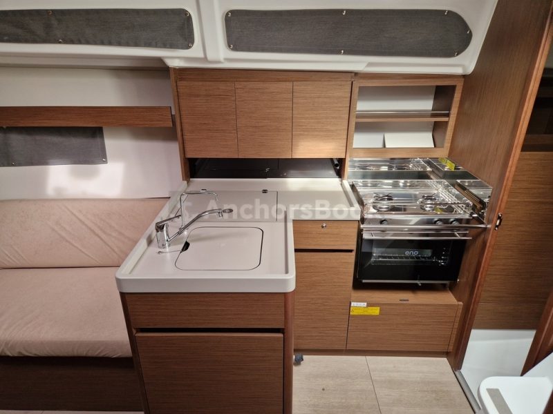 Beneteau Oceanis 34.1 Full Week Charter - In Medulin, Croatia