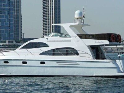 Dubai Private 65ft Yacht For Up To 22 Guests