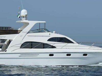 Dubai Private 65ft Yacht For Up To 22 Guests