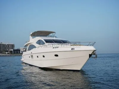 3-6 Hour Birthday Party 88ft Yacht With Jacuzzi, Cake, Decorations & Drinks Included
