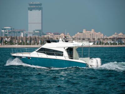 3-5 Hour Birthday Party 40ft Yacht - Includes: 🎂Cake, 🎈Decorations, Unlimited Soft Drinks