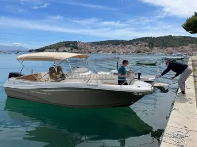 Spacious Jeanneau 7.5 CC Boat Rental – Trogir Adriatic Escape for Up to 12 People