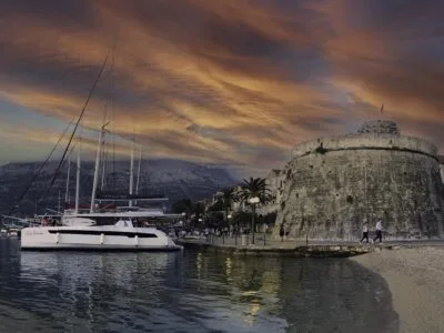 Croatia Private Catamaran Charter – Leopard 50L | 5 Cabins | Flybridge