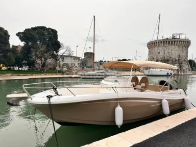 Spacious Jeanneau 7.5 CC Boat Rental – Trogir Adriatic Escape for Up to 12 People