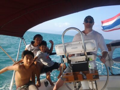 HYPE YACHT 55 Phuket: Phi Phi Island & Maya Bay Luxury Yacht Day Tour | AnchorsBook Photo 30ft Sailing Yacht in Ko Samui