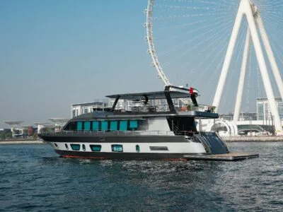 Premium Luxury 3-6 Hour Birthday Party 100ft Yacht With Cake, Decorations & Assorted Drinks Included – Dinner Optional – (Up to 50PAX)