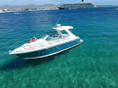 Cabo San Lucas 34ft Private Yacht with Drinks Included