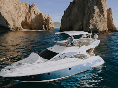 Private Yacht Charter in Cabo San Lucas – Cruise to The Arch