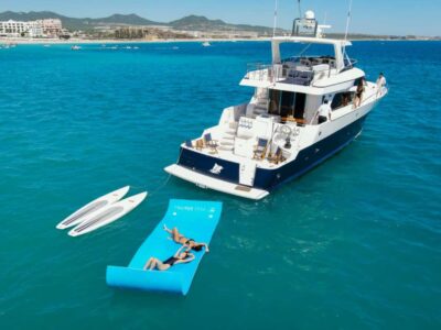 Cabo Yacht: Mexican Food, Premium Open Bar & Ocean Adventures