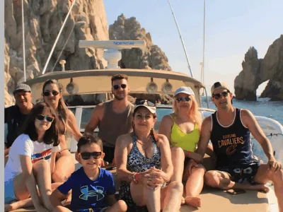 Cabo Private 36ft Yacht – Scenic Cruise & Relaxation