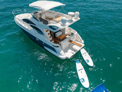 Private Yacht Charter in Cabo San Lucas – Cruise to The Arch