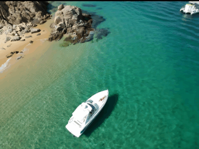 Cabo San Lucas 34ft Private Yacht with Drinks Included