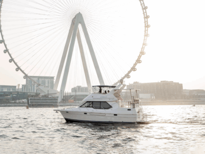 2-6 Hour Birthday Party 40ft Yacht With Cake, Decorations & Drinks Included – Dinner Optional – (Up to 12PAX)
