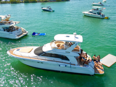 Sea Ray Sedan Bridge 55’ In Miami Florida