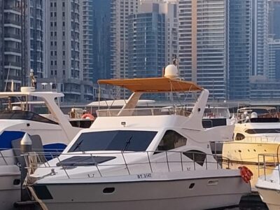 Wave Runner 50ft VIP Yacht In Dubai