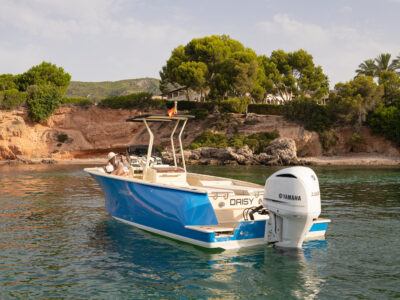 LILYBAEUM YACHT - 25ft Bareboat Rental In Palma de Mallorca