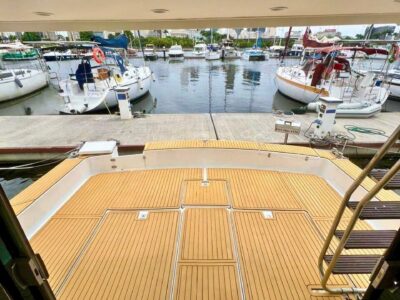 Explore Rio De Janeiro by sea in our 55ft yacht