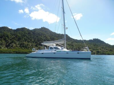 Luxury Overnight & Weekly Catamaran Charter in Fiji | Voyage Norseman 430