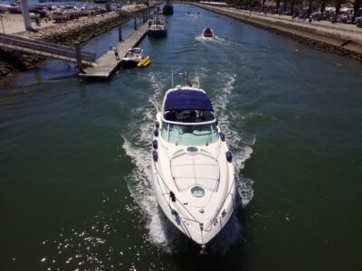 Fairline Targa 43 Luxury Private Yacht Charter – Sleek British Sport Cruiser for 10
