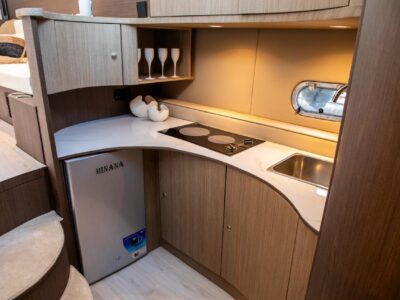 AnchorsBook Fleet: 'May One' Yacht - 48ft (12PAX)