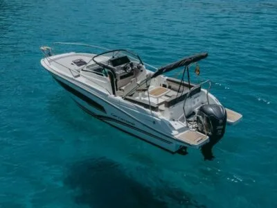 Premium Ibiza Day Boat – Comfort, Power & Dual Sundecks | Cap Camarat 7.5 WA
