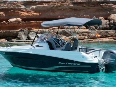Explore Ibiza by Sea – Cap Camarat 5.5 WA with Cabin & Sundeck
