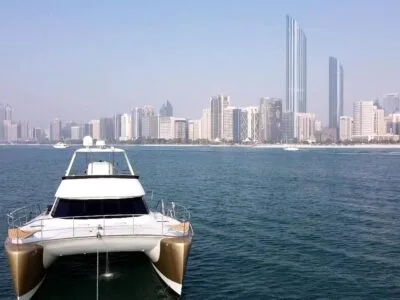 Abu Dhabi Catamaran Charter | 55ft Private Yacht with Onboard Grill