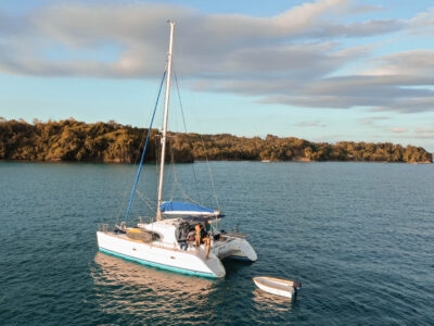 Lagoon 380 with crew, for 2 to 8 passengers, to sail the beautiful islands around Nosy Be, Madagascar, 7 days/6 nights private cruise