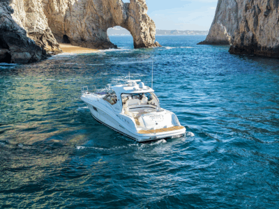 Private Luxury Yacht Rental in Cabo San Lucas | 45ft Sea Ray Sundancer