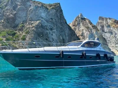Barca a Private Motor Luxury Yacht in Salerno, Italy | Primatist G53 1600cv