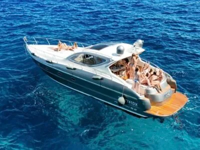 Barca a Private Motor Luxury Yacht in Salerno, Italy | Primatist G53 1600cv