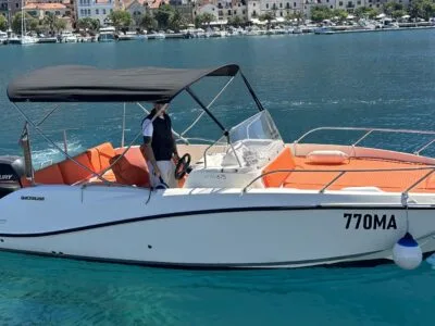 Private Quicksilver 675 Sundeck Charter in Makarska | Coastal Cruise & Island Hopping