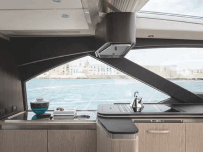 Azimut S6 Luxury Yacht Charter in Malta – 60Ft Sport Flybridge Experience