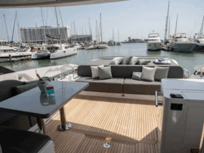 Malta: 80Ft AZIMUT S8 Superyacht Experience – Sleek Performance & Ultimate Luxury
