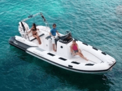 Malta: BOMBARD 650 RIB – Compact & Fun Private Boat Charter for 8 Guests