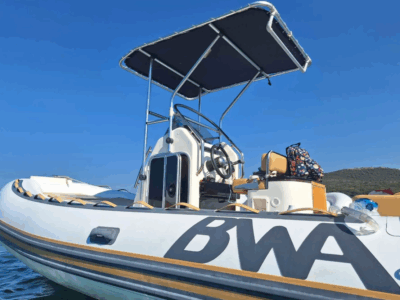 Malta: Fun & Easy Private Boat Day on a BWA 22 RIB