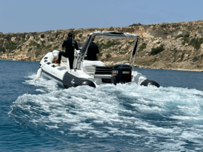 Private Malta Boat Experience for 10 – Ranieri 940 RIB