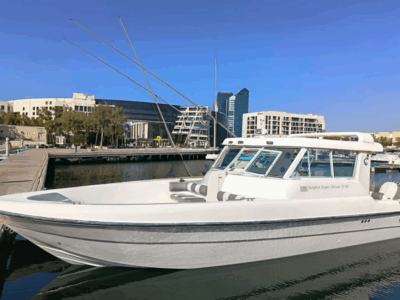 Abu Dhabi Private Island Hopping Tour with Snorkeling & Live BBQ