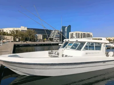 Abu Dhabi Private Island Hopping Tour with Snorkeling & Live BBQ