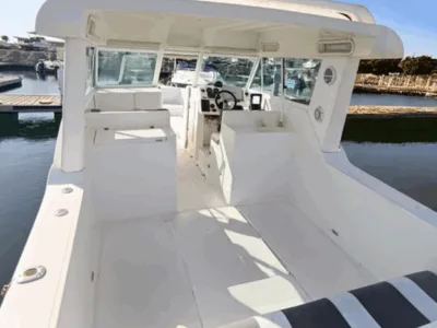 Abu Dhabi Private Island Hopping Tour with Snorkeling & Live BBQ