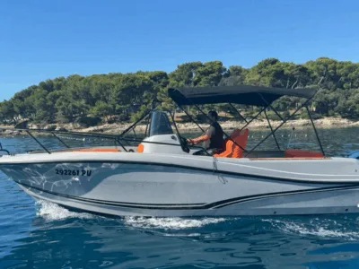 Makarska Speedboat Rental | Cap Camarat 755 CC for Island Hopping
