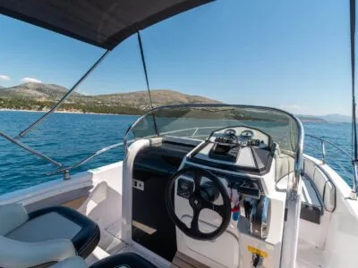 Private Ranieri Voyager 21S Boat Tour – Fast & Elegant Adriatic Cruising