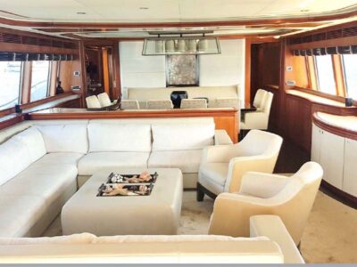 112ft Luxury Superyacht Charter in Singapore – Jacuzzi, Waterslide & Premium Experience