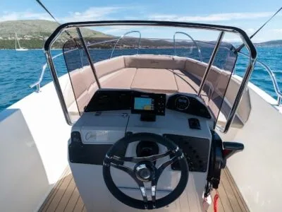 Speedy Cayman 585 Deluxe Charter from Trogir – Comfort, Speed & Island Hopping