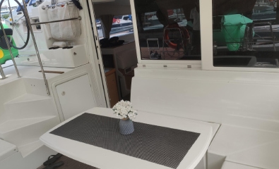 Private 40Ft Sailing Catamaran in Singapore with Spacious Cabins & Saloon